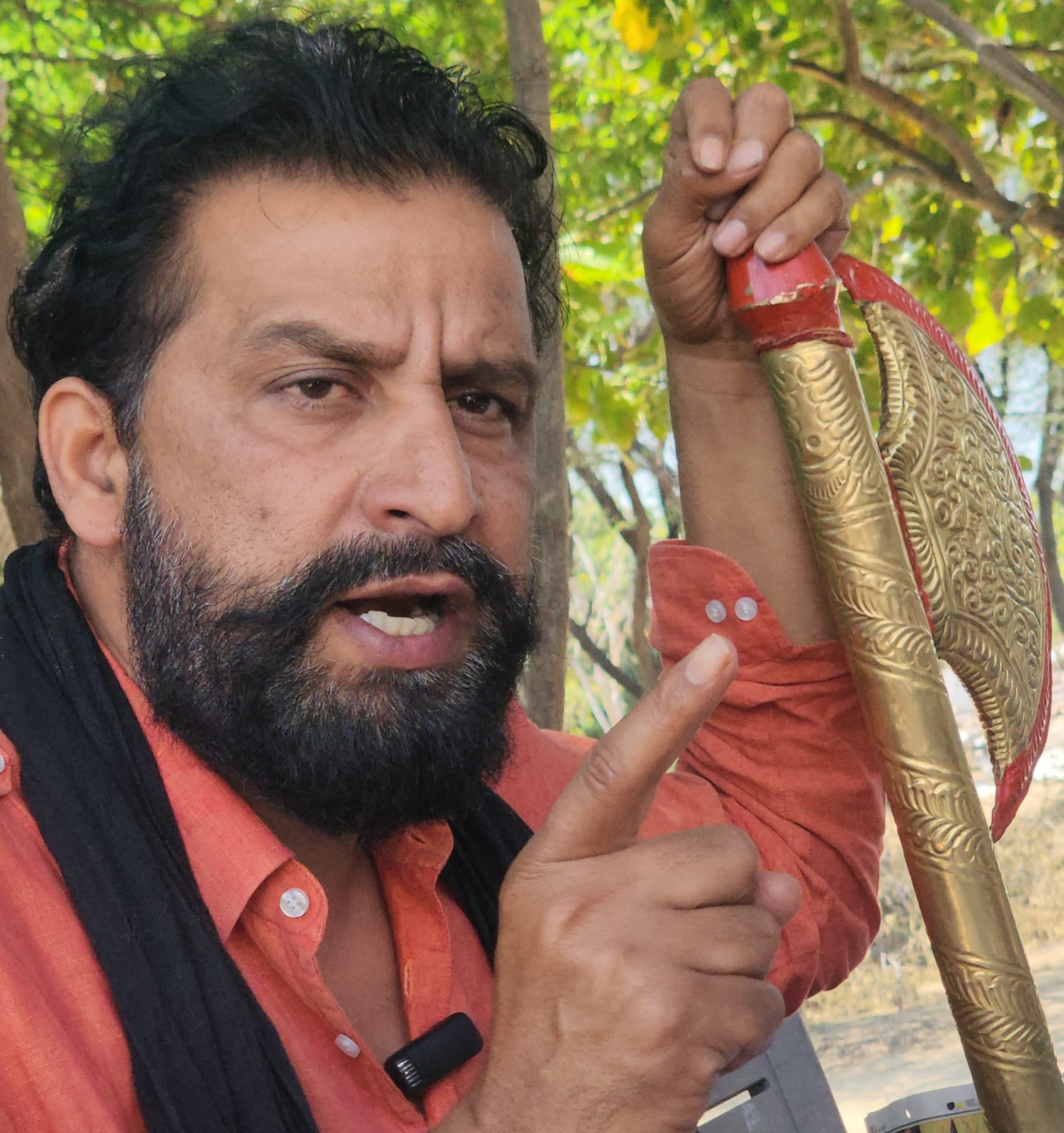 ब्राह्मण खीर खाने वाले व फरसा उठाने वाले है, गोबर खाने–खिलाने वाले नहीं – जयहिन्द